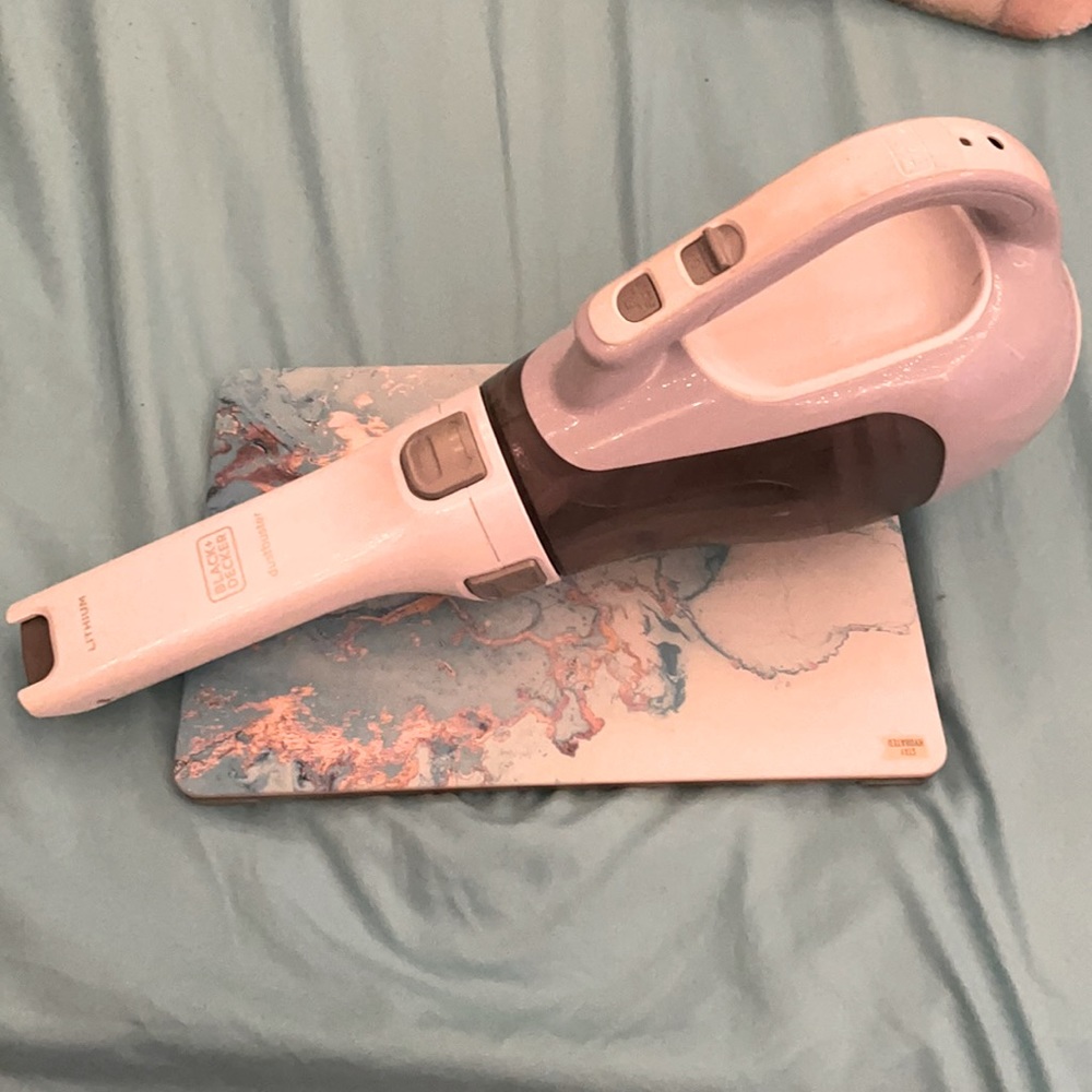 Black & Decker Hand Held Vacuum